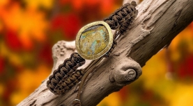 OVAL AUSTRALIAN BOULDER OPAL BROWN MACRAME BRACELET IN SILVER AND GOLD
